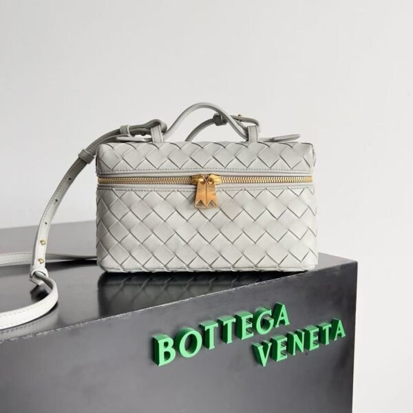 BOTTEGA VENETA

Bang Bang vanity case