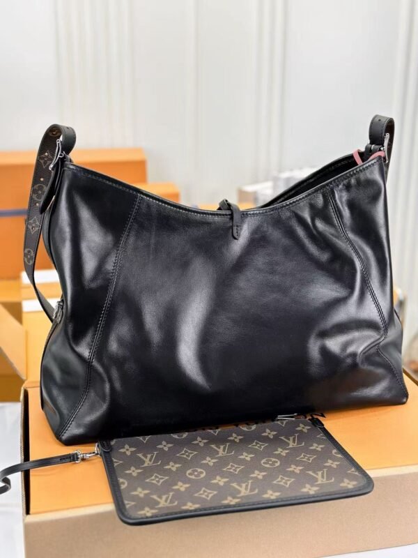 CarryAll Vibe MM LV Vibe - Handbags |
LOUIS VUITTON