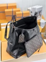 CarryAll Vibe MM LV Vibe - Handbags |
LOUIS VUITTON
