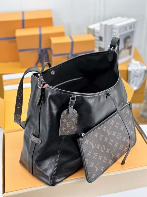 CarryAll Vibe MM LV Vibe - Handbags |
LOUIS VUITTON